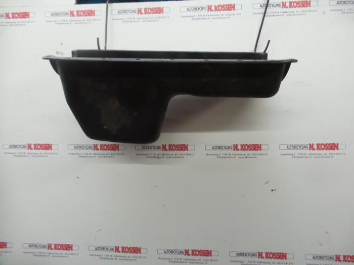 Usagé Couvercle carter Dodge Ram 3500 (BR/BE) 5.9 1500 4x4 Kat. Prix sur demande proposé par N Kossen Autorecycling BV