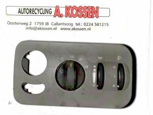 Usados Interruptor de luz Dodge Ram Van 2.5 CRD Precio de solicitud ofrecido por N Kossen Autorecycling BV