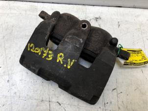 Used Front brake calliper, right Dodge Ram 3500 Standard Cab (DR/DH/D1/DC/DM) 5.7 V8 Hemi 1500 4x4 Price on request offered by N Kossen Autorecycling BV