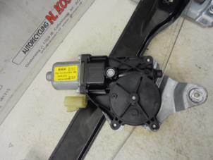 Used Door window motor Chevrolet Aveo 1.3 D 16V Price on request offered by N Kossen Autorecycling BV