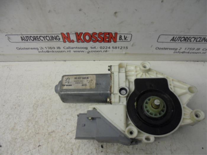 Usados Motor de ventanilla de puerta Peugeot 607 (9D/U) 2.9 V6 24V Precio de solicitud ofrecido por N Kossen Autorecycling BV