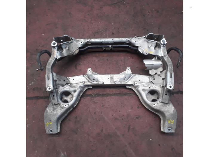 Begagnade Underram BMW 3 serie (E93) 325i 24V Pris på förfrågan erbjuds av N Kossen Autorecycling BV