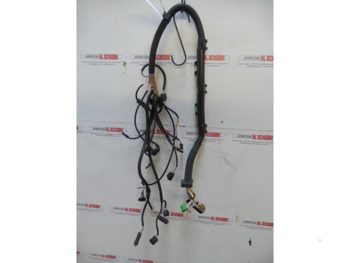 Begagnade Kablage BMW 3 serie (E93) 325i 24V Pris på förfrågan erbjuds av N Kossen Autorecycling BV