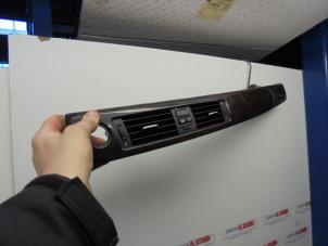 Used Dashboard part BMW 3 serie (E93) 328i 24V Price on request offered by N Kossen Autorecycling BV