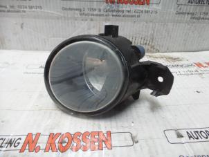 Used Fog light, front right Renault Clio III (BR/CR) 1.2 16V 75 Price on request offered by N Kossen Autorecycling BV