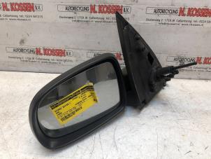 Used Wing mirror, left Opel Corsa C (F08/68) 1.4 16V Price on request offered by N Kossen Autorecycling BV