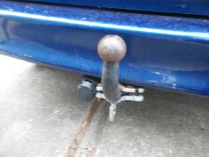 Used Towbar Mercedes Vaneo (W414) 1.7 CDI 16V Price on request offered by N Kossen Autorecycling BV