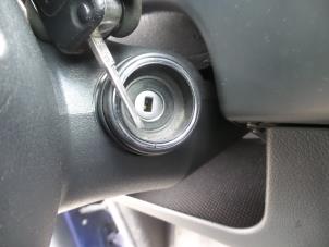 Usados Cilindro de juego de cerraduras (completo) Mercedes Vaneo (W414) 1.7 CDI 16V Precio de solicitud ofrecido por N Kossen Autorecycling BV