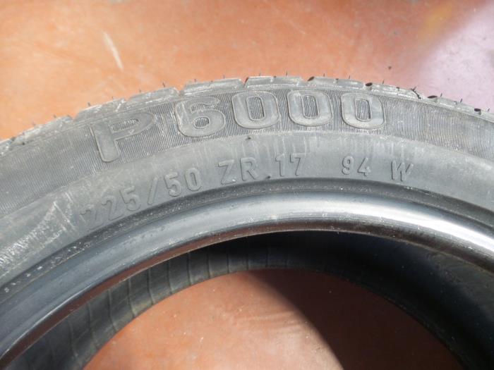 Tyre with tyre size 225/50/17 - PIRELLI