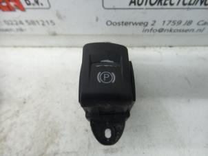 Usados Interruptor de freno de mano Audi A6 Precio de solicitud ofrecido por N Kossen Autorecycling BV