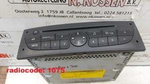 Used Radio CD player Renault Clio III (BR/CR) 1.2 16V 75 Price on request offered by N Kossen Autorecycling BV