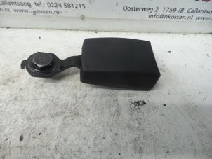 Used Front seatbelt buckle, right Smart Fortwo Price on request offered by N Kossen Autorecycling BV