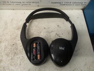 Used Headphone Chrysler Voyager Price on request offered by N Kossen Autorecycling BV