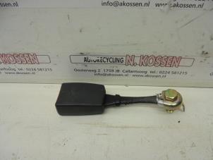 Begagnade Främre bältesspänne, höger Fiat Ducato (243/244/245) 2.8 JTD Pris på förfrågan erbjuds av N Kossen Autorecycling BV