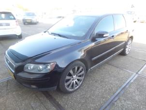 Used Frontscreen Volvo V50 (MW) 2.0 D 16V Price on request offered by N Kossen Autorecycling BV