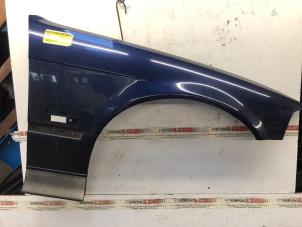 Used Front wing, right BMW 3 serie (E36/4) 316i Price on request offered by N Kossen Autorecycling BV
