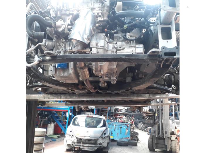 Begagnade Underram Opel Karl Pris på förfrågan erbjuds av N Kossen Autorecycling BV