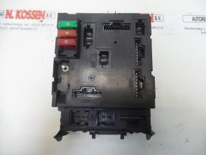 Used Fuse box Smart Fortwo Price on request offered by N Kossen Autorecycling BV