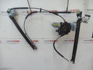 Used Window mechanism 2-door, front right Volkswagen Polo III (6N2) 1.4 Price on request offered by N Kossen Autorecycling BV