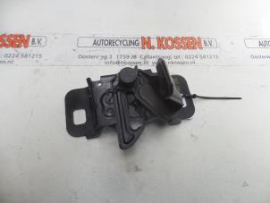 Used Bonnet lock mechanism Opel Karl Price on request offered by N Kossen Autorecycling BV