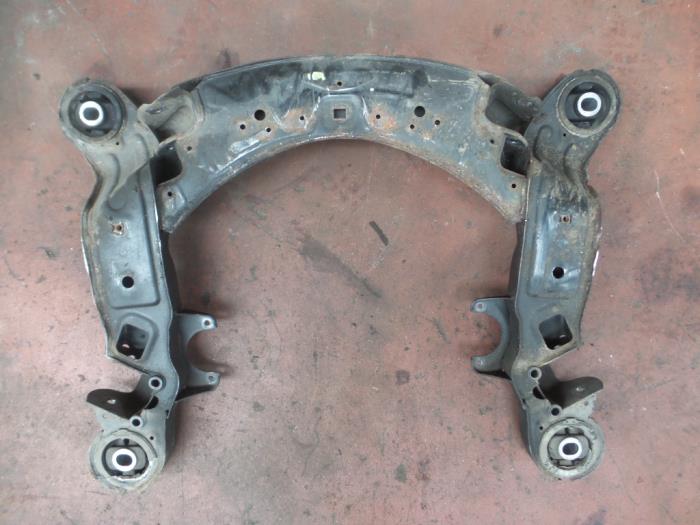 Used Subframe Audi A6 Price on request offered by N Kossen Autorecycling BV