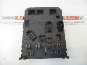 Used Fuse box Peugeot 206 (2A/C/H/J/S) 1.6 16V Price on request offered by N Kossen Autorecycling BV