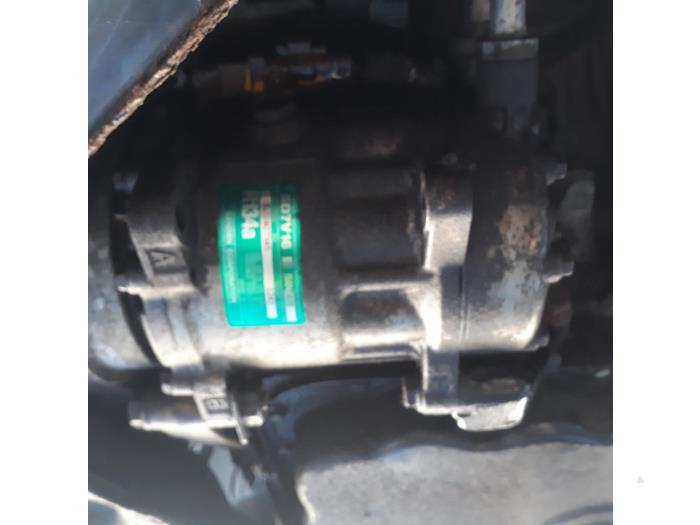 Usagé Pompe clim Peugeot 607 (9D/U) 2.9 V6 24V Prix sur demande proposé par N Kossen Autorecycling BV