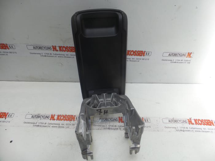 Armrest Audi A3 8V0864283 Autorecycling N Kossen bv