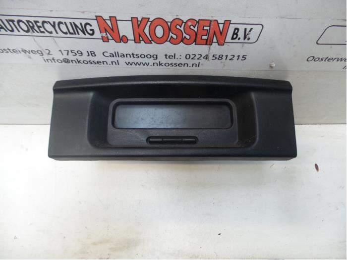 Usagé Affichage intérieur Nissan Primastar 1.9 dCi 100 Prix sur demande proposé par N Kossen Autorecycling BV