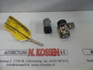 Used Set of cylinder locks (complete) Smart Fortwo Coupé (451.3) Electric Drive Price on request offered by N Kossen Autorecycling BV
