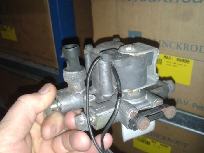 Używane Modul LPI Saab 9-3 I (YS3D) 2.0t 16V Ecopower Cena na żądanie oferowane przez N Kossen Autorecycling BV