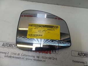 Usados Cristal reflectante derecha Renault Grand Scénic III (JZ) Precio de solicitud ofrecido por N Kossen Autorecycling BV