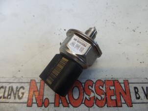 Usados Sensor de presión de combustible BMW 3 serie (E93) 328i 24V Precio de solicitud ofrecido por N Kossen Autorecycling BV