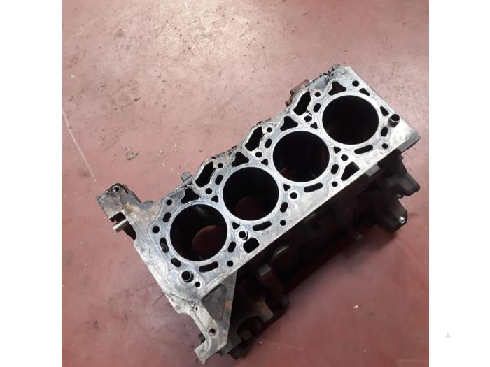 Used Engine crankcase Citroen Jumper Price on request offered by N Kossen Autorecycling BV