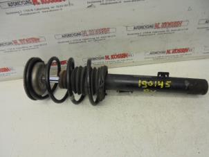 Used Front shock absorber, right BMW 3 serie Touring (E91) 320d 16V Corporate Lease Price on request offered by N Kossen Autorecycling BV