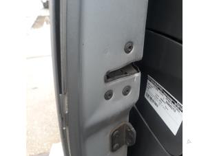 Used Sliding door lock mechanism, left Hyundai H300 Price on request offered by N Kossen Autorecycling BV