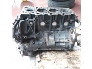 Used Engine crankcase Hyundai H300 Price on request offered by N Kossen Autorecycling BV