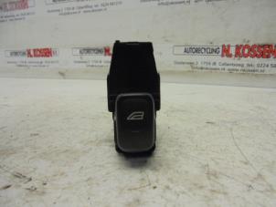 Used Electric window switch Volvo V70 (SW) 2.4 T5 20V Price on request offered by N Kossen Autorecycling BV