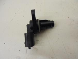 Used Camshaft sensor Kia Cee'd Sportswagon (JDC5) 1.6 GDI 16V Price on request offered by N Kossen Autorecycling BV