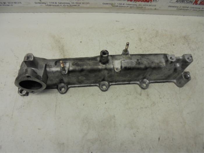 Intake manifold Mitsubishi Pajero 4M41