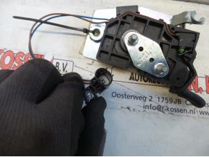 Gebrauchte Schließmechanik Heckklappe Smart Fortwo Coupé (451.3) Electric Drive Preis auf Anfrage angeboten von N Kossen Autorecycling BV