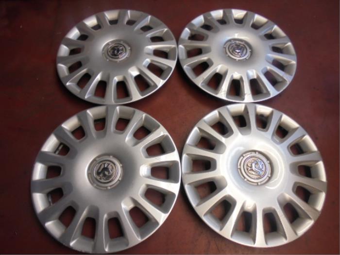 Wheel cover set from a Opel Corsa 2007