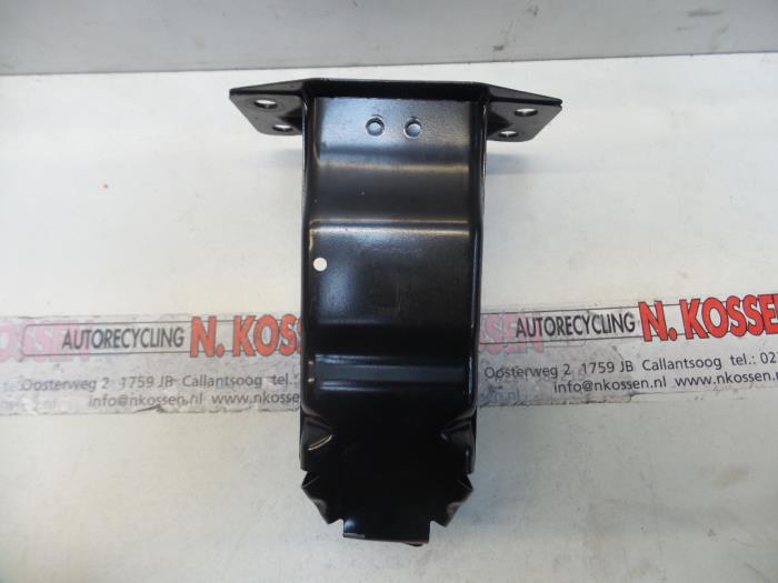 Front bumper bracket, right from a Smart Fortwo 2014