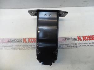 Used Front bumper bracket, right Smart Fortwo Price on request offered by N Kossen Autorecycling BV