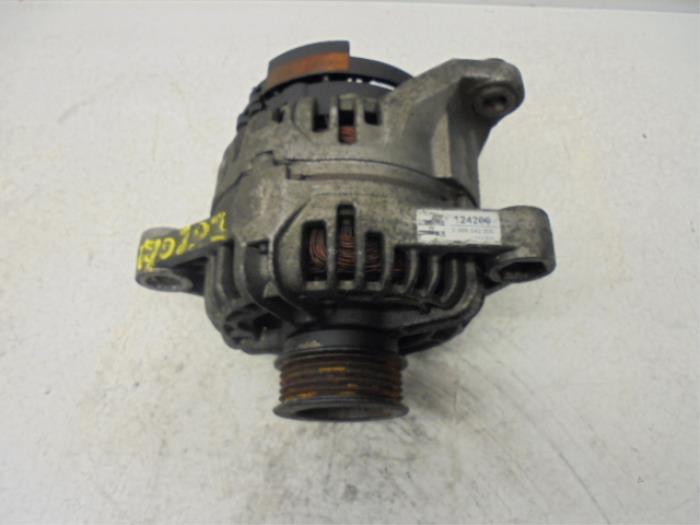 Begagnade Dynamo Fiat Multipla (186) 1.6 16V 100 SX,ELX Pris på förfrågan erbjuds av N Kossen Autorecycling BV