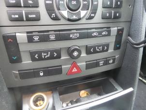 Usados Panel Climatronic Peugeot 407 (6D) 2.0 HDiF 16V Precio de solicitud ofrecido por N Kossen Autorecycling BV