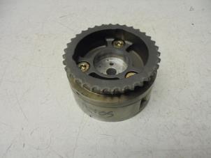 Used Camshaft adjuster Daihatsu Terios Price on request offered by N Kossen Autorecycling BV