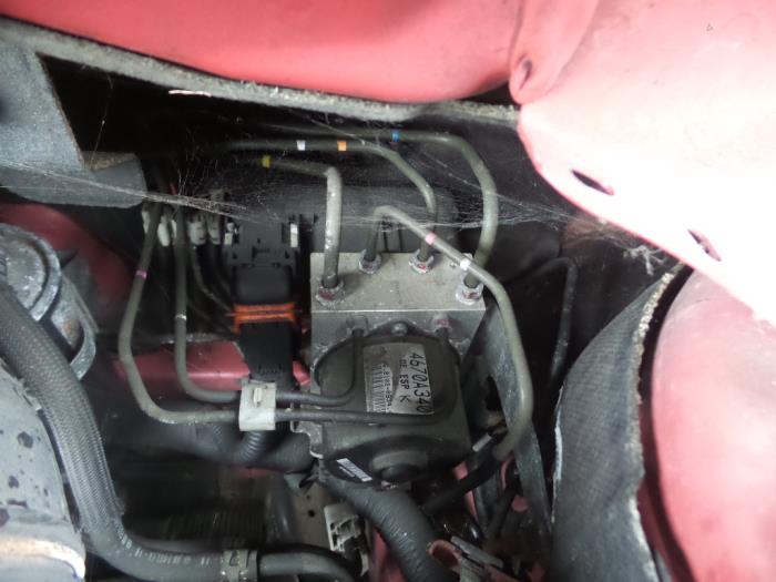 Gebrauchte ABS Pumpe Mitsubishi Outlander Preis auf Anfrage angeboten von N Kossen Autorecycling BV