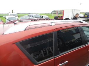 Used Roof rail, right Mitsubishi Outlander Price on request offered by N Kossen Autorecycling BV