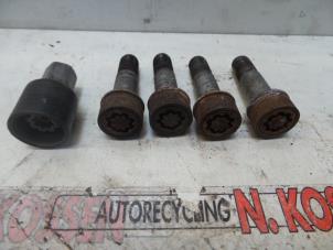 Used Set of wheel locks Mercedes ML-Klasse Price on request offered by N Kossen Autorecycling BV